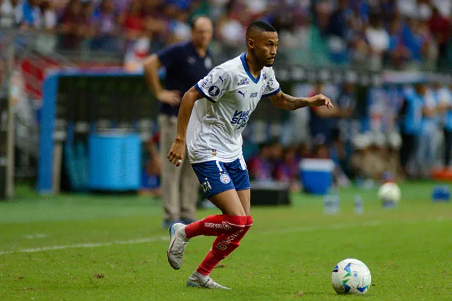 Ademir atuando no Bahia. (Photo by Alexandre Oliveira/Sports Press Photo/Getty Images)