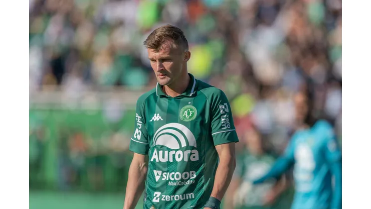 SC - CHAPECO - 17/08/2025 - BRASILEIRO B 2025, CHAPECOENSE X PAYSANDU - Walter Clar jogador do Chapecoense durante partida contra o Paysandu no estadio Arena Conda pelo campeonato Brasileiro B 2025. Foto: Liamara Polli/AGIF