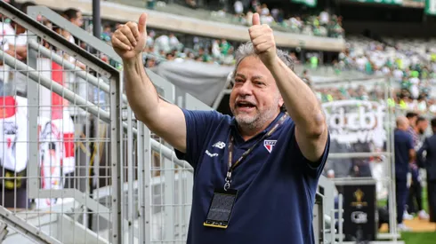 MG - BELO HORIZONTE - 04/02/2024 - SUPERCOPA 2024, PALMEIRAS X SAO PAULO - Julio Casares Presidente do Sao Paulo durante partida contra o Palmeiras no estadio Mineirao pelo campeonato Supercopa 2024. Foto: Gilson Lobo/AGIF