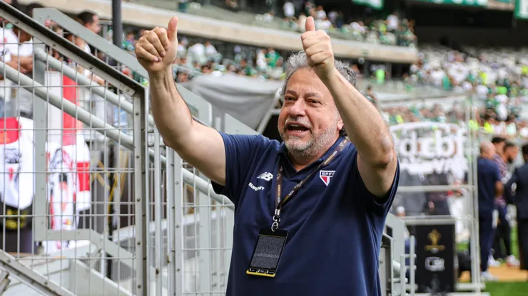 MG - BELO HORIZONTE - 04/02/2024 - SUPERCOPA 2024, PALMEIRAS X SAO PAULO - Julio Casares Presidente do Sao Paulo durante partida contra o Palmeiras no estadio Mineirao pelo campeonato Supercopa 2024. Foto: Gilson Lobo/AGIF