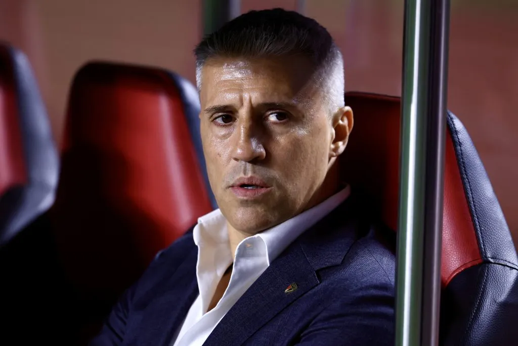 SP – SAO PAULO – 09/08/2025 – BRASILEIRO A 2025, SAO PAULO X VITORIA – Hernan Crespo tecnico do Sao Paulo durante partida contra o Vitoria no estadio Morumbi pelo campeonato Brasileiro A 2025. Foto: Marcello Zambrana/AGIF