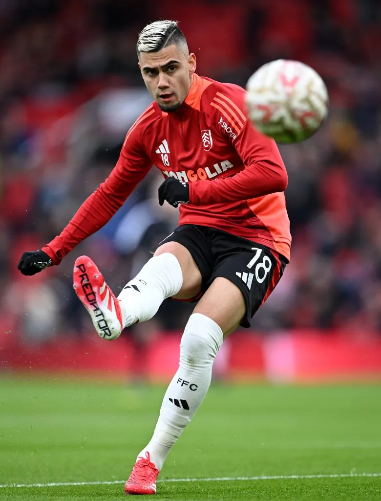 MANCHESTER, ENGLAND – MARCH 02: Andreas Pereira of Fulham warms up prior to the Emirates FA Cup Fifth Round match between Manchester United and Fulham at Old Trafford on March 02, 2025 in Manchester, England. (Photo by Justin Setterfield/Getty Images)