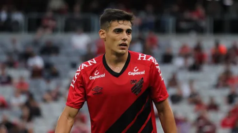 Léo Cittadini durante partida contra o Cascavel no Campeonato Paranaense de 2020.