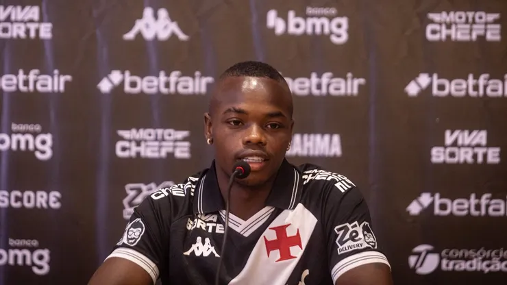 Andrés Gomez em apresentação pelo Vasco. Foto: Dikran Sahagian | Vasco da Gama