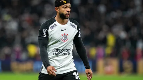 SAO PAULO, BRAZIL – JULY 30: Memphis Depay of Corinthians looks on during a Copa do Brasil 2025 match between Corinthians and Palmeiras at Neo Quimica Arena on July 30, 2025 in Sao Paulo, Brazil. (Photo by Riquelve Nata/Sports Press Photo/Getty Images)