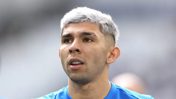 Julio Enciso #15 of Team Paraguay warms up prior to the Men's Quarterfinal match between Egypt and Paraguay during the Olympic Games Paris 2024 at Stade de Marseille on August 02, 2024 in Marseille, France.