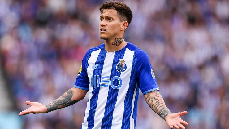 PORTO, PORTUGAL - MAY 14: Otavio of FC Porto reacts during the Liga Portugal Bwin match between FC Porto and GD Estoril Praia at Estadio do Dragao on May 14, 2022 in Porto, Portugal. (Photo by Octavio Passos/Getty Images)