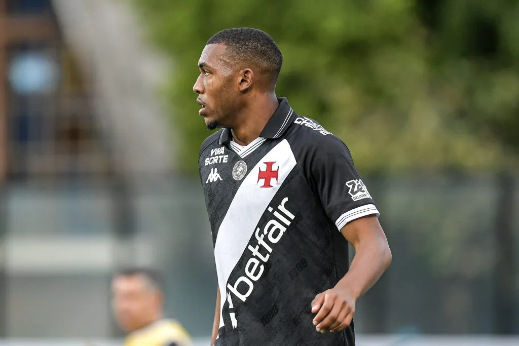 RJ – RIO DE JANEIRO – 10/08/2025 – BRASILEIRO A 2025, VASCO X ATLETICO-MG – Rayan jogador do Vasco durante partida contra o Atletico-MG no estadio Sao Januario pelo campeonato Brasileiro A 2025. Foto: Thiago Ribeiro/AGIF