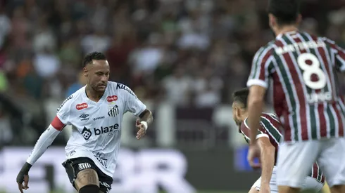 Neymar deve estar disponível para o Santos contra o Fluminense