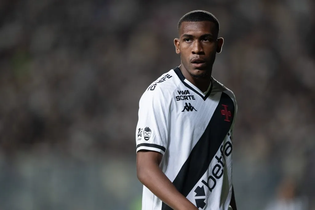 Rayan jogador do Vasco durante partida contra o CSA no estadio Sao Januario pelo campeonato Copa Do Brasil 2025. Foto: Jorge Rodrigues/AGIF