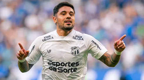 Galeano jogador do Ceara comemora seu gol durante partida contra o Cruzeiro no estadio Mineirao pelo campeonato Brasileiro A 2025. Foto: Alessandra Torres/AGIF