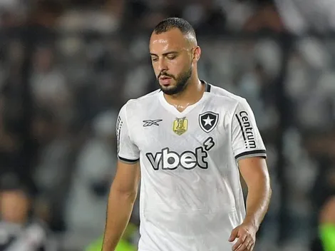 Com gol de Arthur Cabral, Botafogo só empata