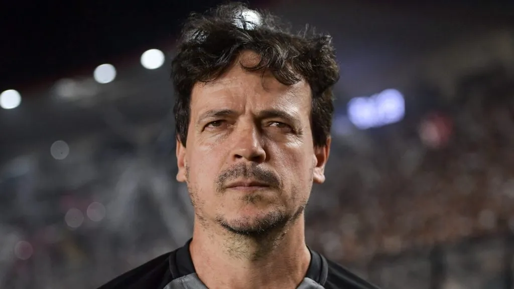 Fernando Diniz em partida diante do Botafogo. Foto: Thiago Ribeiro/AGIF