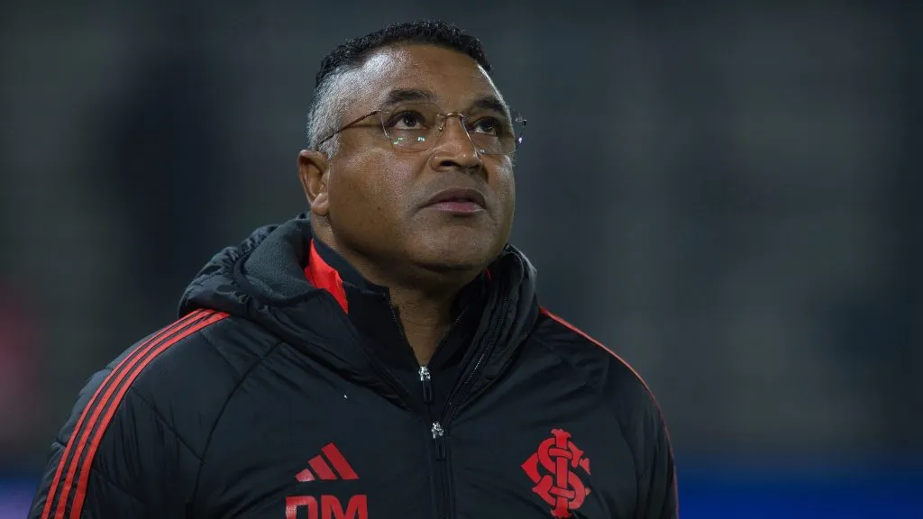 Roger Machado durante jogo do Internacional. Foto: Anderson Romao/AGIF