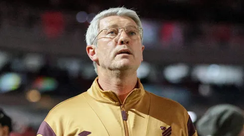 Odair Hellmann tecnico do Athletico-PR durante partida contra o Corinthians no estadio Arena da Baixada pelo campeonato Copa Do Brasil 2025. Foto: Robson Mafra/AGIF