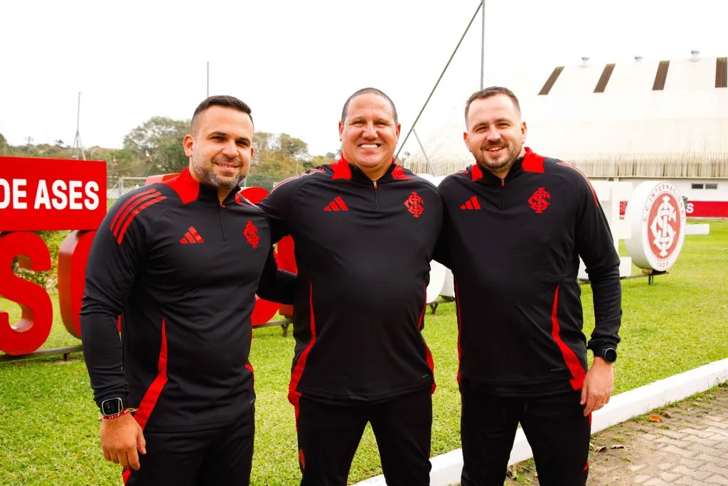 Breno Borges, Mário Jorge e Marlon Sydra, a nova comissão técnica do sub-20 do Internacional. Foto: Leandro Monks/SC Internacional