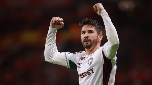 Everaldo jogador do Fluminense comemora seu gol durante partida contra o Internacional no estadio Beira-Rio pelo campeonato Copa Do Brasil 2025. Foto: Maxi Franzoi/AGIF