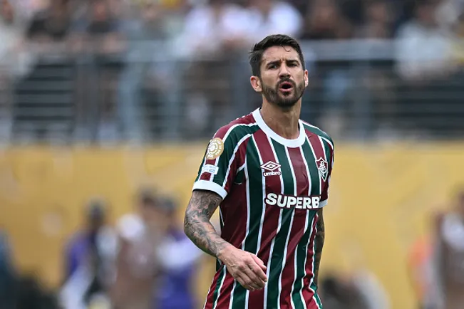 Everaldo atuando no Fluminense –  (Photo by Stephen Nadler/ISI Photos/ISI Photos via Getty Images)