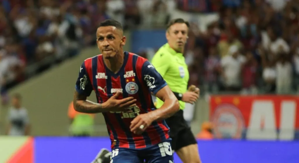 Luciano Juba comemora gol do Bahia contra o Fluminense. Foto: Márcio José/AGIF