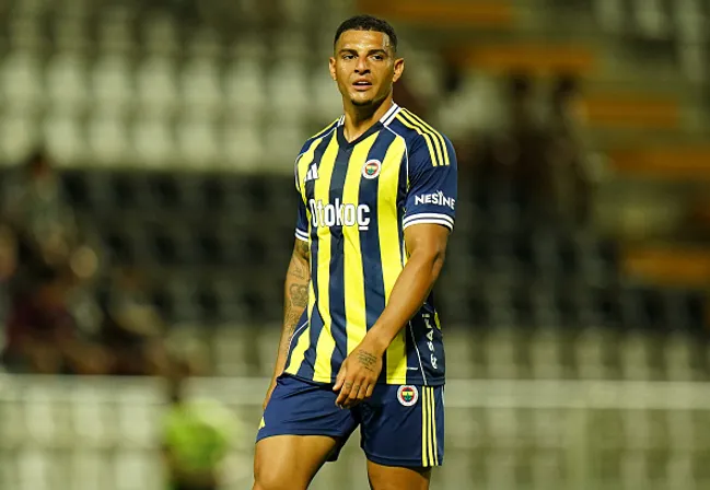 Diego Carlos, jogador do Fenerbahçe –   (Photo by Gualter Fatia/Getty Images)