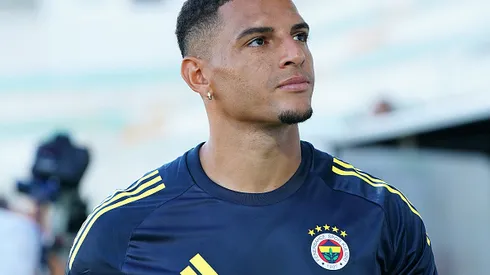 Diego Carlos, jogador do Fenerbahçe, alvo do Vasco