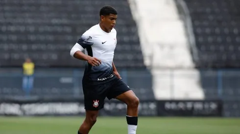 João Vitor Jacaré em ação pelo Sub-20 do Corinthians. Foto: Rodrigo Gazzanel / Corinthians