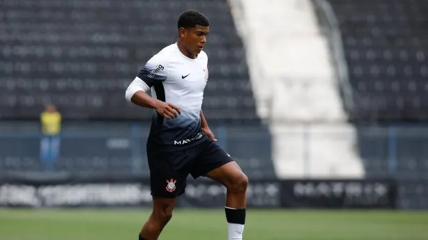 João Vitor Jacaré em ação pelo Sub-20 do Corinthians. Foto: Rodrigo Gazzanel / Corinthians
