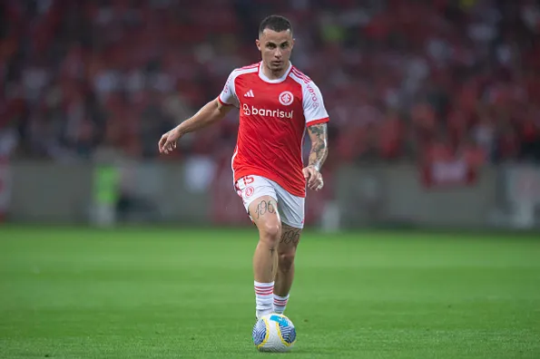 Bruno Gomes atuando no Inter em 2024 –  (Photo by Max Peixoto/Eurasia Sport Images/Getty Images)