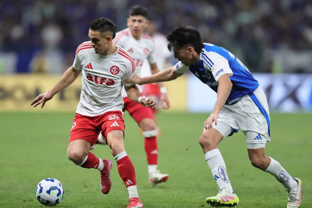 MG – BELO HORIZONTE – 23/08/2025 – BRASILEIRO A 2025, CRUZEIRO X INTERNACIONAL – Rafael Borre jogador do Internacional durante partida contra o Cruzeiro no estadio Mineirao pelo campeonato Brasileiro A 2025.  Foto: Gilson Lobo/AGIF