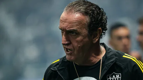 MG – BELO HORIZONTE – 27/08/2025 – COPA DO BRASIL 2025, ATLETICO-MG X CRUZEIRO – Cuca tecnico do Atletico-MG durante partida contra o Cruzeiro no estadio Arena MRV pelo campeonato Copa Do Brasil 2025. Foto: Fernando Moreno/AGIF