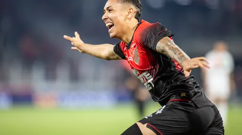 Kauã Moraes comemorando gol contra o Brusque na Copa do Brasil 2025.