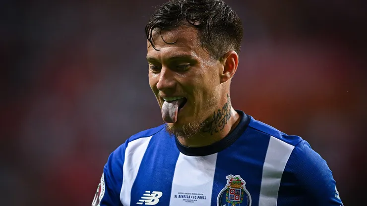 Otávio fica distante do Grêmio. Foto: Octavio Passos/Getty Images
