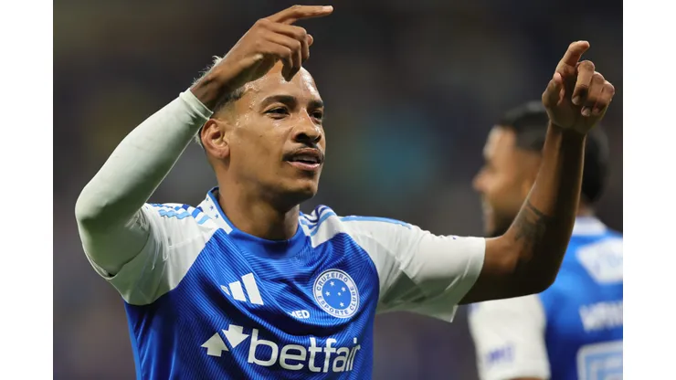 MG - BELO HORIZONTE - 23/08/2025 - BRASILEIRO A 2025, CRUZEIRO X INTERNACIONAL - Matheus Pereira jogador do Cruzeiro comemora seu gol durante partida contra o Internacional no estadio Mineirao pelo campeonato Brasileiro A 2025. Foto: Gilson Lobo/AGIF