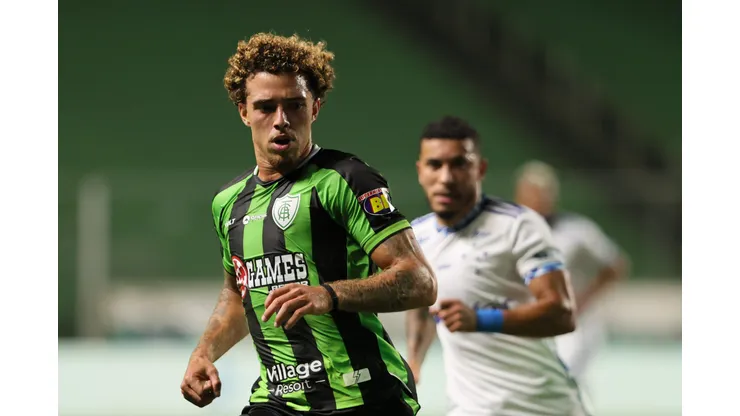 MG - BELO HORIZONTE - 05/02/2025 - MINEIRO 2025, AMERICA-MG X CRUZEIRO - Lucas Figueiredo jogador do America-MG durante partida contra o Cruzeiro no estadio Independencia pelo campeonato Mineiro 2025. Foto: Gilson Lobo/AGIF