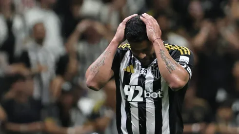 MG – BELO HORIZONTE – 27/08/2025 – COPA DO BRASIL 2025, ATLETICO-MG X CRUZEIRO – Hulk jogador do Atletico-MG lamenta durante partida contra o Cruzeiro no estadio Arena MRV pelo campeonato Copa Do Brasil 2025. Foto: Gilson Lobo/AGIF