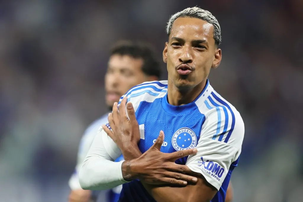 Matheus Pereira, meia do Cruzeiro. Foto: Gilson Lobo/AGIF