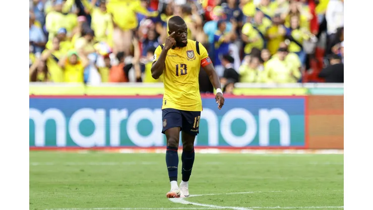 QUITO, ECUADOR - MARCH 21: Enner Valencia of Ecuador celebrates after scoring the team's first goal during the South American FIFA World Cup 2026 Qualifier match between Ecuador and Venezuela at Rodrigo Paz Delgado Stadium on March 21, 2025 in Quito, Ecuador. (Photo by Franklin Jacome/Getty Images)