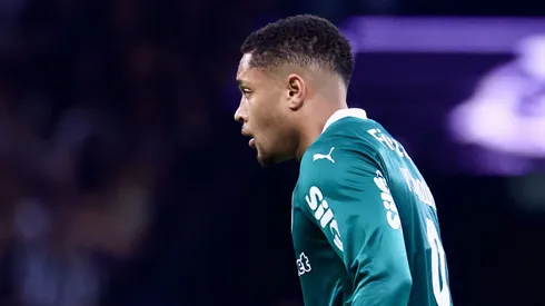 Vitor Roque em Palmeiras x Corinthians pelo Brasileirão 2025. Foto: Marcello Zambrana/AGIF