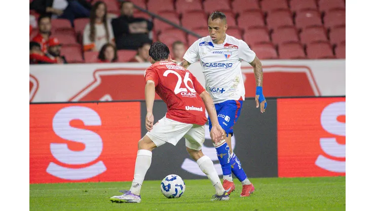 RS - PORTO ALEGRE - 31/08/2025 - BRASILEIRO A 2025, INTERNACIONAL X FORTALEZA - Breno Lopes jogador do Fortaleza durante partida contra o Internacional no estadio Beira-Rio pelo campeonato Brasileiro A 2025. Foto: Maxi Franzoi/AGIF