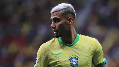 Andreas Pereira jogador do Brasil durante partida contra o Peru no estádio Mane Garrincha pelo campeonato Eliminatórias Copa Do Mundo 2026. Foto: Ettore Chiereguini/AGIF