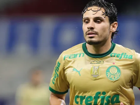 Veiga some dos jogos do Palmeiras e não tem prazo de retorno