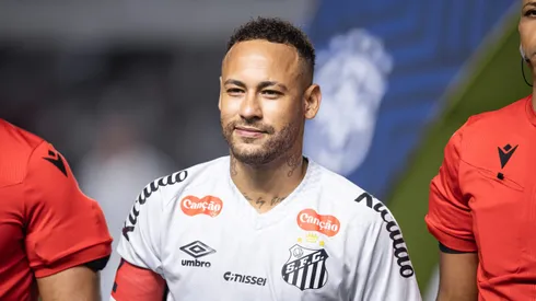 Neymar jogador do Santos durante partida contra o Atletico-MG no estadio Vila Belmiro pelo campeonato Brasileiro A 2025.