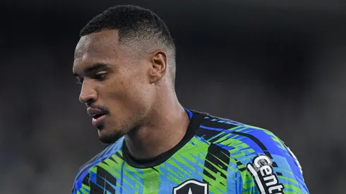 John deixou o Botafogo.