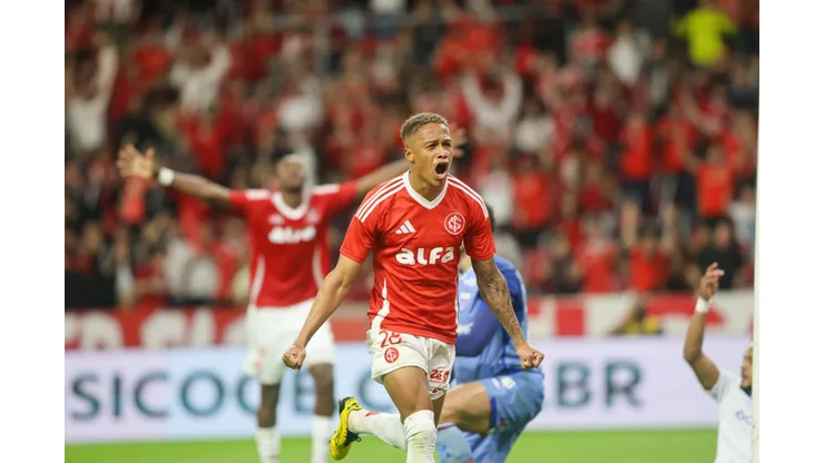 Vitinho, do Internacional, volta a marcar em Brasileirão depois de 11 meses