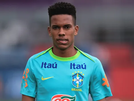 Estêvão é exaltado por jornal famoso e surpreende o Palmeiras