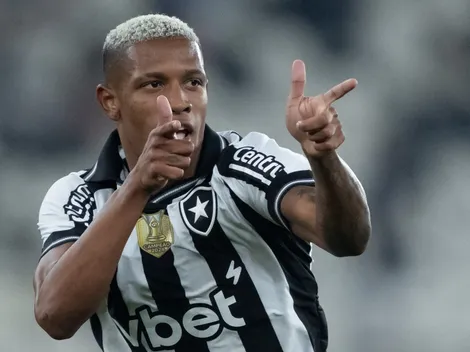 Botafogo de John Textor recusa proposta de 30 milhões de euros do Fulham por Danilo