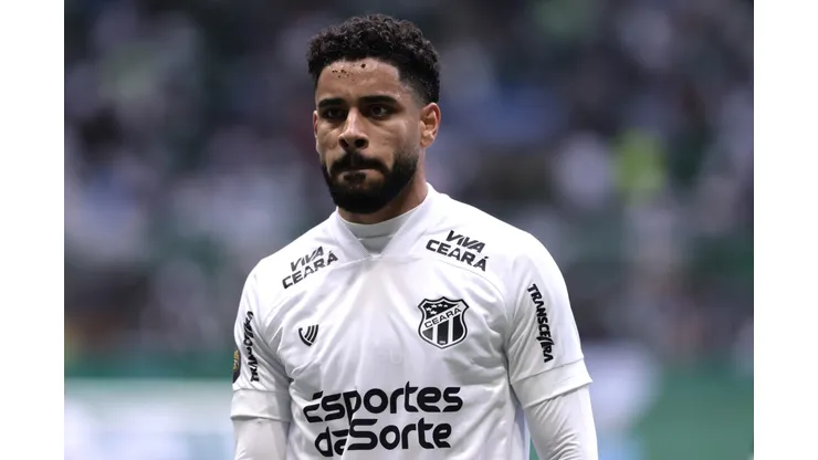SP - SAO PAULO - 10/08/2025 - BRASILEIRO A 2025, PALMEIRAS X CEARA - Matheus Bahia jogador do Ceara durante partida contra o Palmeiras no estadio Arena Allianz Parque pelo campeonato Brasileiro A 2025. Foto: Marcello Zambrana/AGIF
