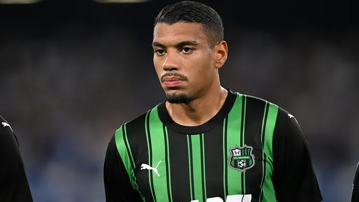 NAPLES, ITALY - AUGUST 27: Ruan Tressoldi of US Sassuolo during the Serie A TIM match between SSC Napoli and US Sassuolo at Stadio Diego Armando Maradona on August 27, 2023 in Naples, Italy. (Photo by Francesco Pecoraro/Getty Images)