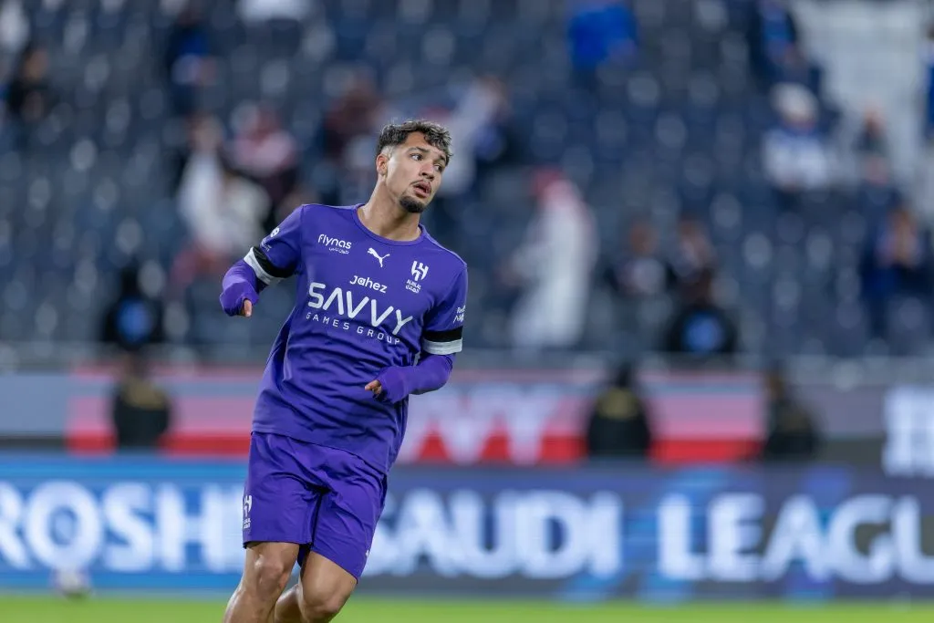 Marcos Leonardo of Al-Hilal FC warms up prior to  the Saudi Pro League match between Al-Hilal and Al-Okhdood at Kingdom Arena on January 31, 2025 in Riyadh, Saudi Arabia. (Photo by Abdullah Ahmed/Getty Images)