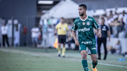 Jorge jogador do Palmeiras durante partida contra o Santos no estadio Vila Belmiro pelo campeonato Brasileiro A 2022.